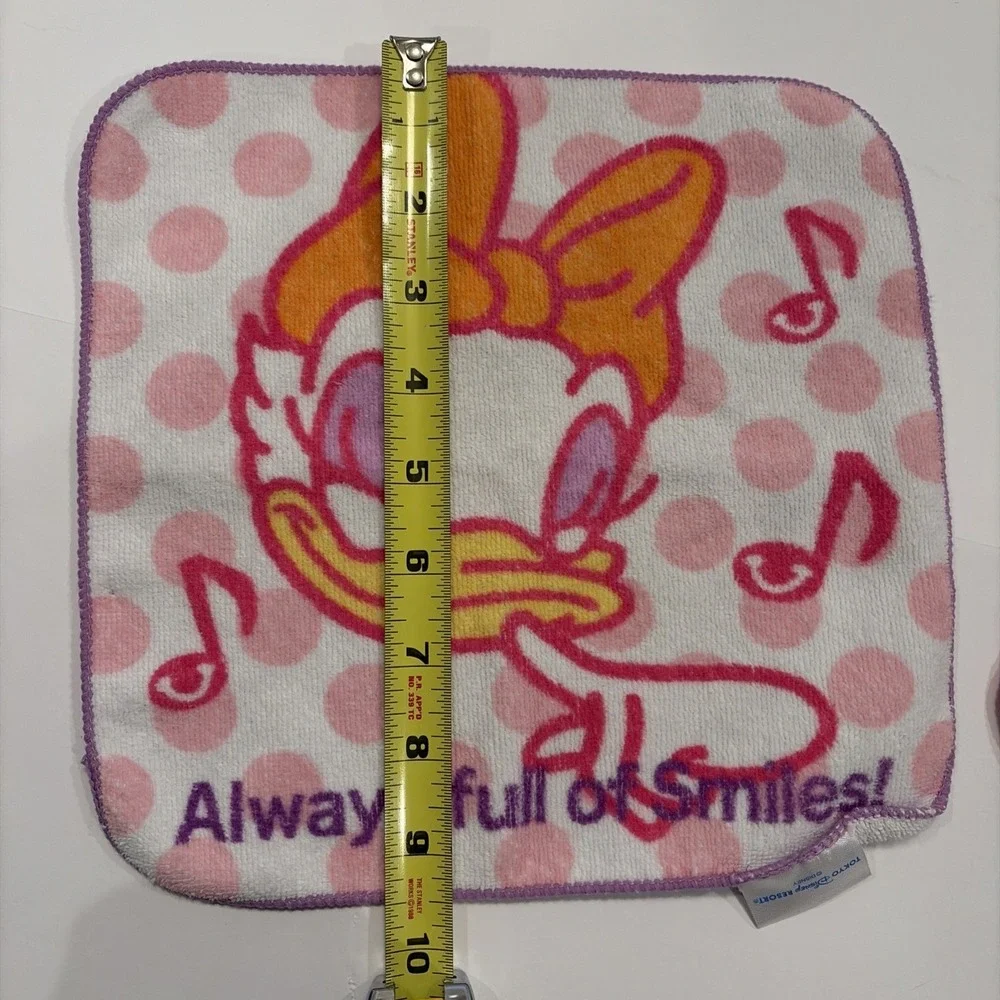 Tokyo Disney Resort Wash Cloth Towels - Minnie Mouse And‎ Daphne